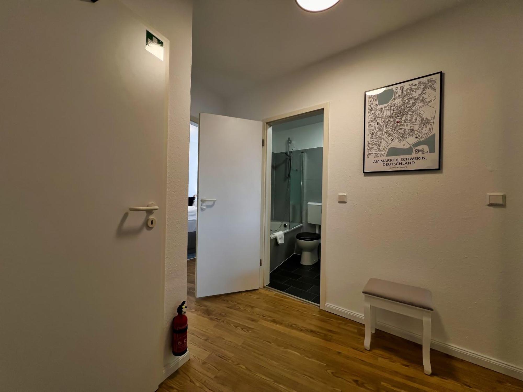 Nr 2 Modernes Apartment In Historischer Marktplatzlage 56 Qm # Cosiness Company 22 Σβερίν Εξωτερικό φωτογραφία